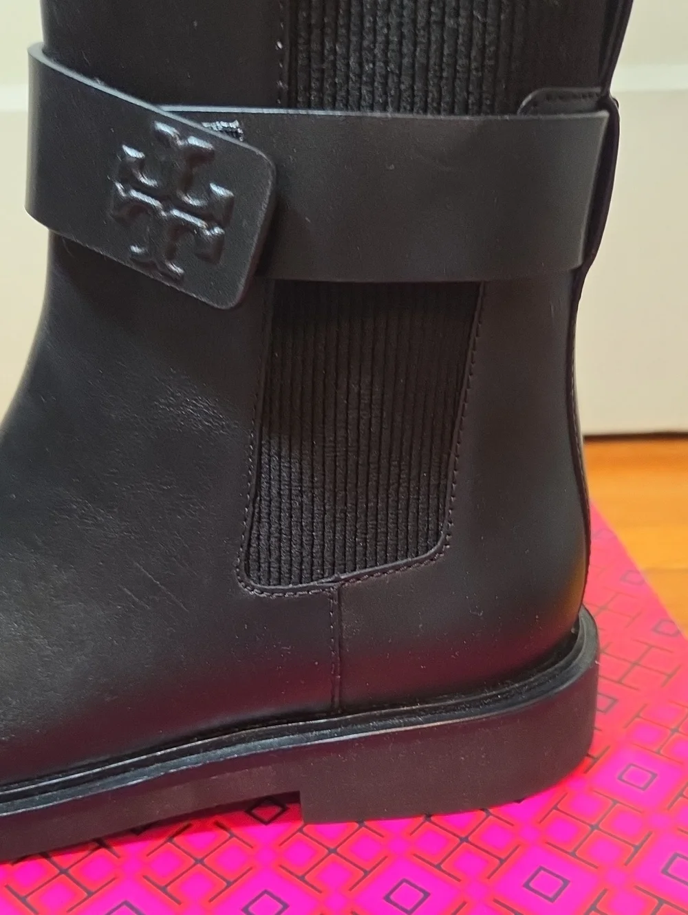 Tory Burch tory burch